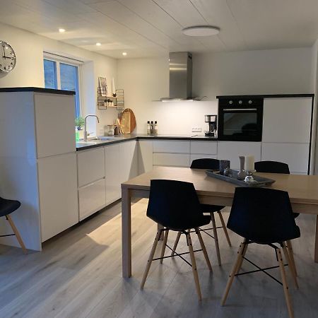 Spacious Apartment On N.P.Gota 8A, Klaksvík 외부 사진
