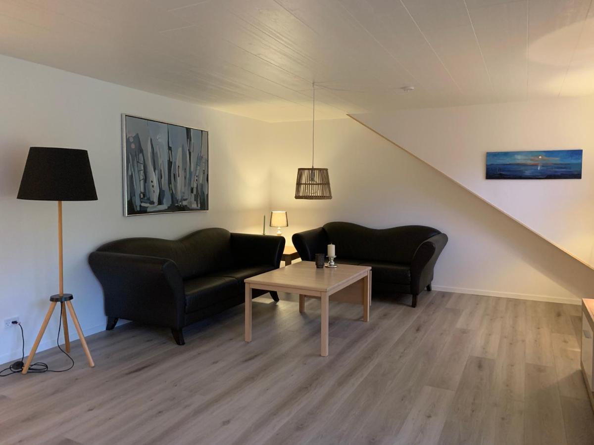 Spacious Apartment On N.P.Gota 8A, Klaksvík 외부 사진